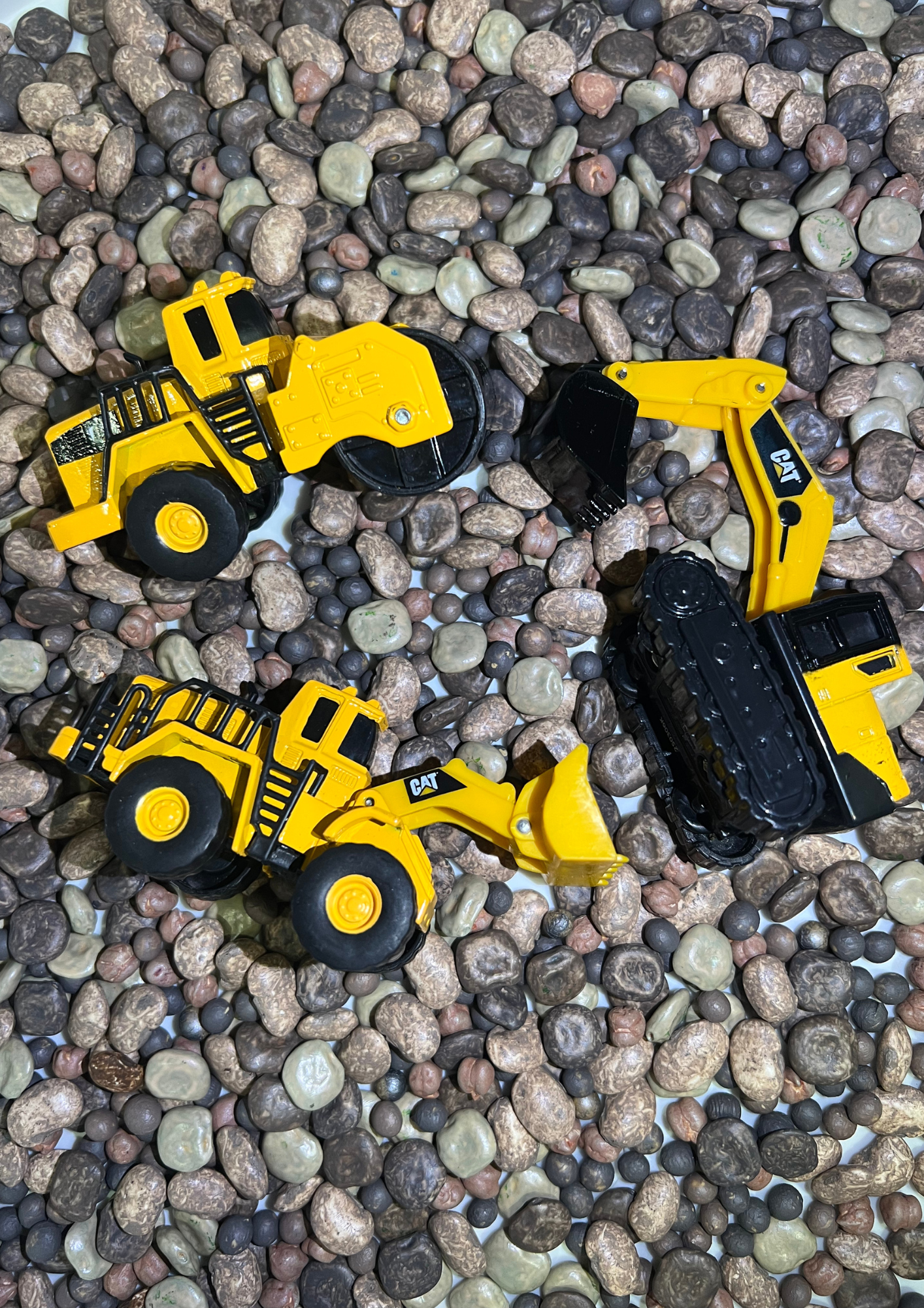 ROCKY TREASURES